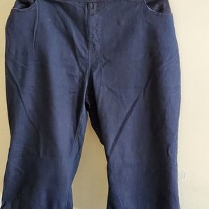 Avenue plus size Capri pant